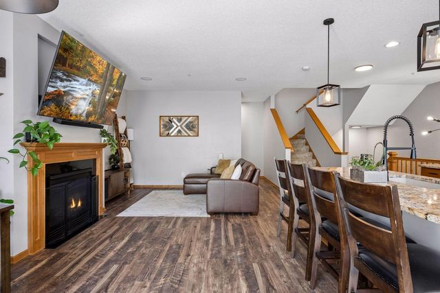 8467 Emery Parkway N 903, Champlin, MN 55316