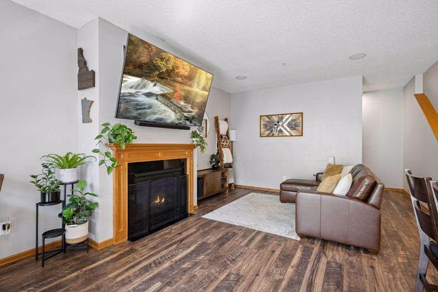 8467 Emery Parkway N 903, Champlin, MN 55316