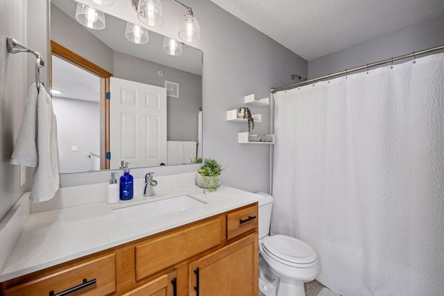 8467 Emery Parkway N 903, Champlin, MN 55316