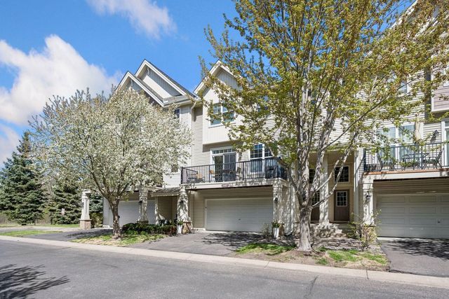 8467 Emery Parkway N 903, Champlin, MN 55316