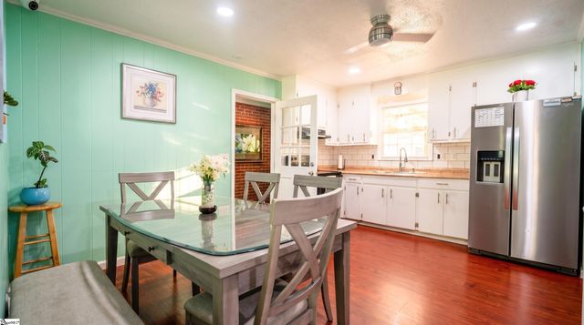 254 Fairhill Drive, Wellford, SC 29385