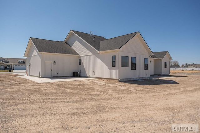 545 Badlands St, Shelley, ID 83274