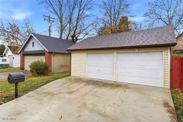 3396 W 119th Street, Cleveland, OH 44111