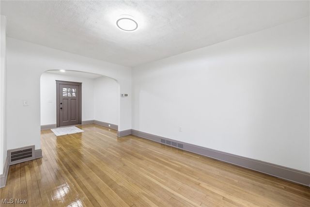 3396 W 119th Street, Cleveland, OH 44111