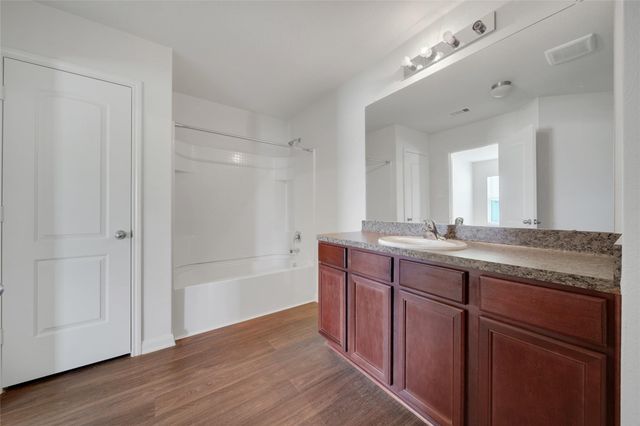 12122 Trawler Place, La Marque, TX 77568