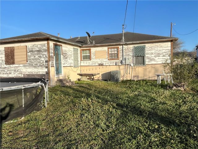 917 Ligustrum Dr, Corpus Christi, TX 78408