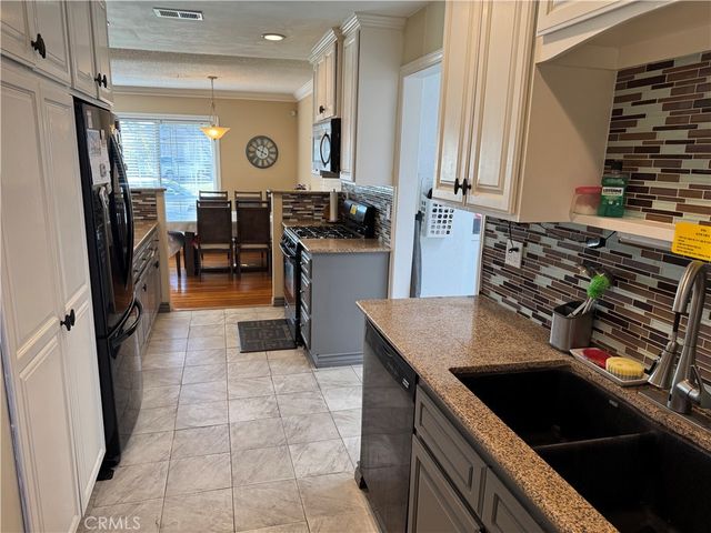 5711 Los Amigos, Buena Park, CA 90620