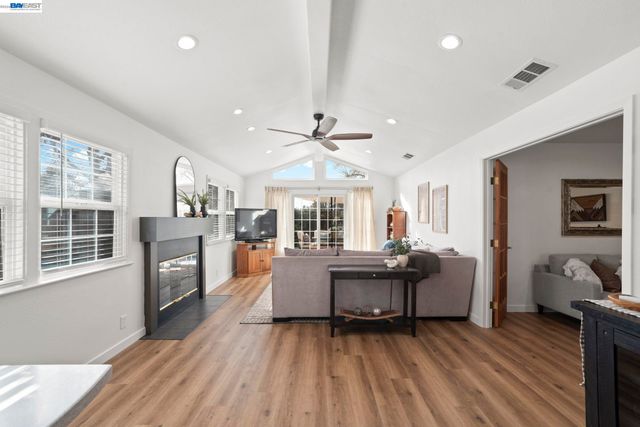 4012 Cid Way, Pleasanton, CA 94566