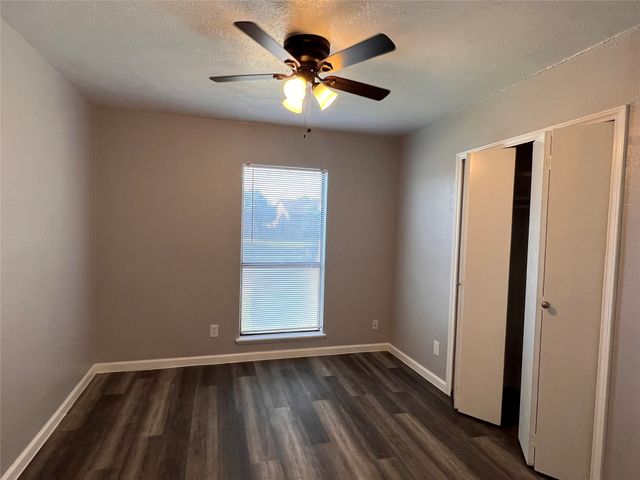 8506 Woodside Road, Rowlett, TX 75088