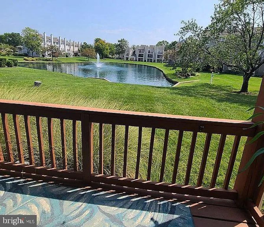 204 TEAL CT #B, Chester, MD 21619