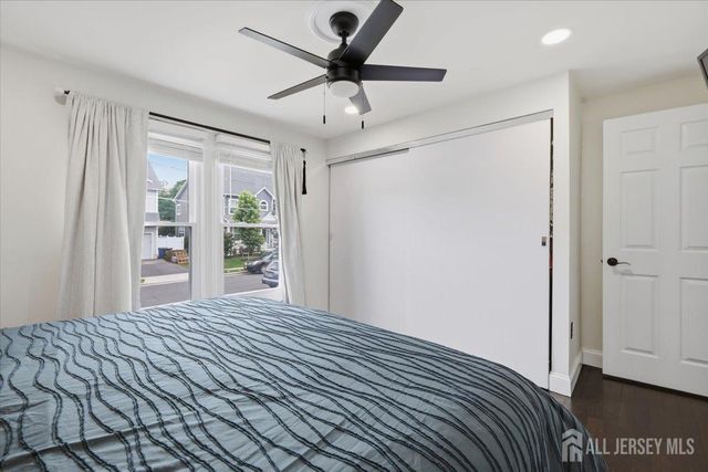 17 Weston Street, Metuchen, NJ 08840