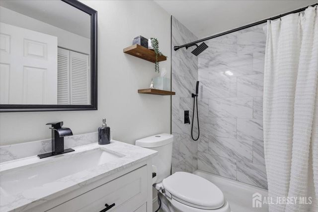 17 Weston Street, Metuchen, NJ 08840