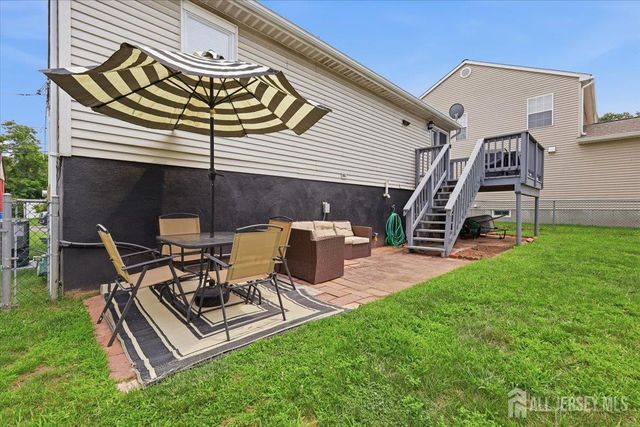 17 Weston Street, Metuchen, NJ 08840