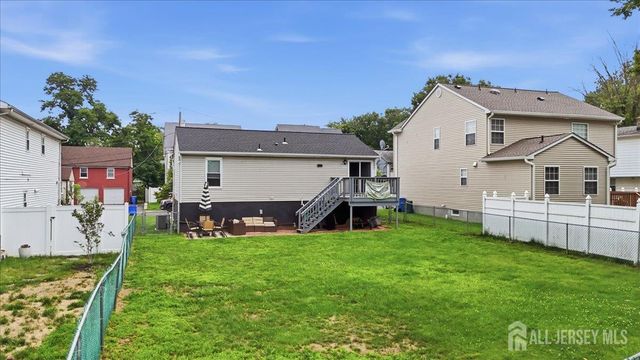 17 Weston Street, Metuchen, NJ 08840