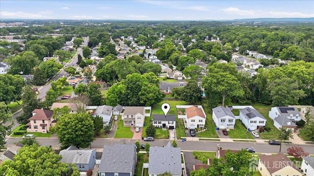 17 Weston Street, Metuchen, NJ 08840