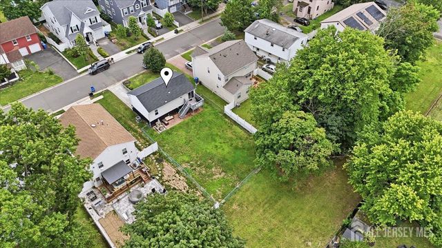 17 Weston Street, Metuchen, NJ 08840