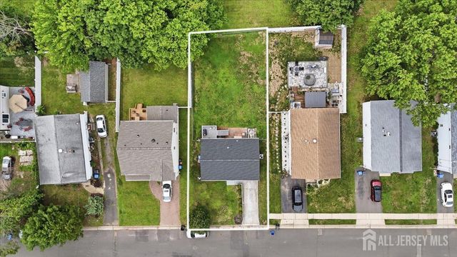 17 Weston Street, Metuchen, NJ 08840