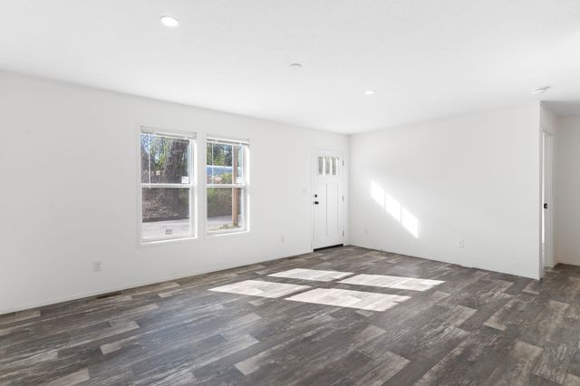 550 South Main Street, Brattleboro, VT 05301