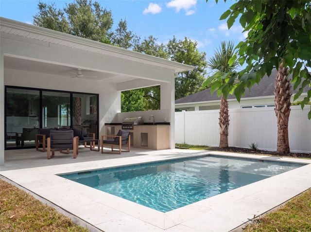 1000 N FOREST AVENUE, Orlando, FL 32803