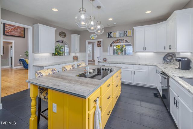 2011 Mars Hill Road, Talbott, TN 37877