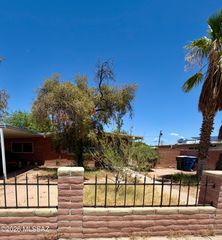 1 E Elvado Road, Tucson, AZ 85756