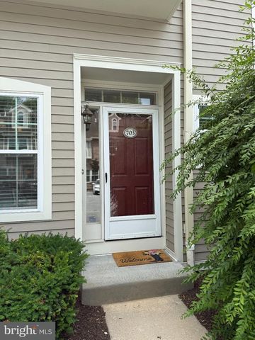 703 CHESWOLD CT, Chesterbrook, PA 19087