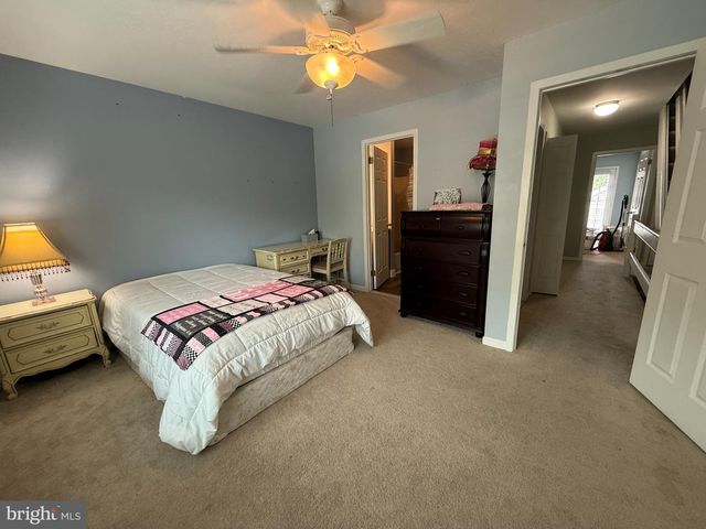703 CHESWOLD CT, Chesterbrook, PA 19087