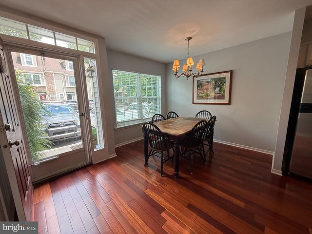 703 CHESWOLD CT, Chesterbrook, PA 19087