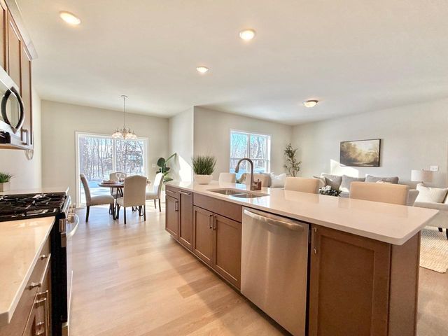 963 Journey Hills Road, Milton, WI 53563