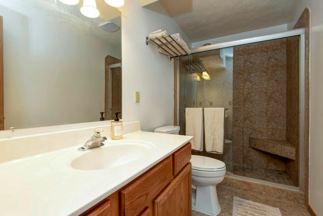 164 Belgian Road, Branson West, MO 65737