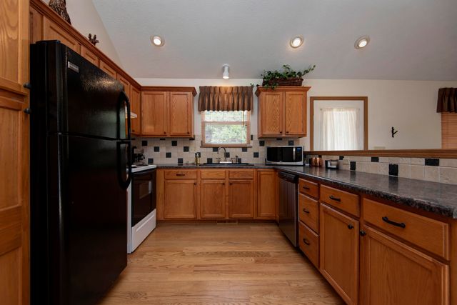 164 Belgian Road, Branson West, MO 65737