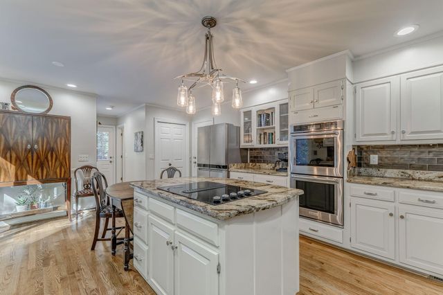 2305 Ravine Way, Dalton, GA 30720