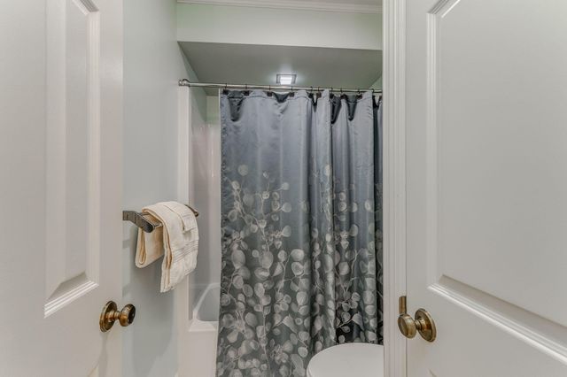 2305 Ravine Way, Dalton, GA 30720