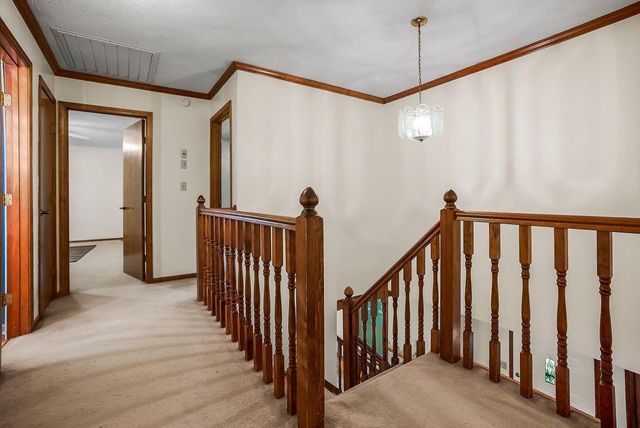 639 NE Bordner Drive, Lee's Summit, MO 64086