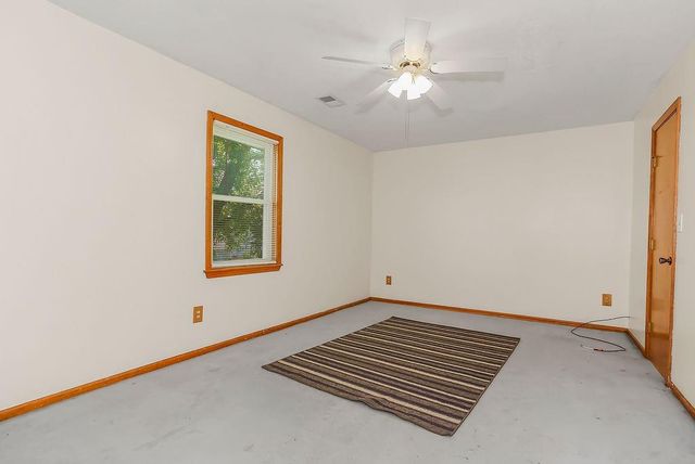 639 NE Bordner Drive, Lee's Summit, MO 64086