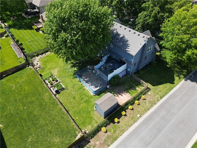 639 NE Bordner Drive, Lee's Summit, MO 64086
