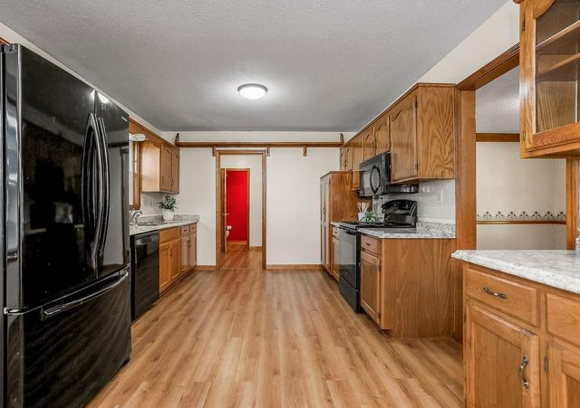 639 NE Bordner Drive, Lee's Summit, MO 64086