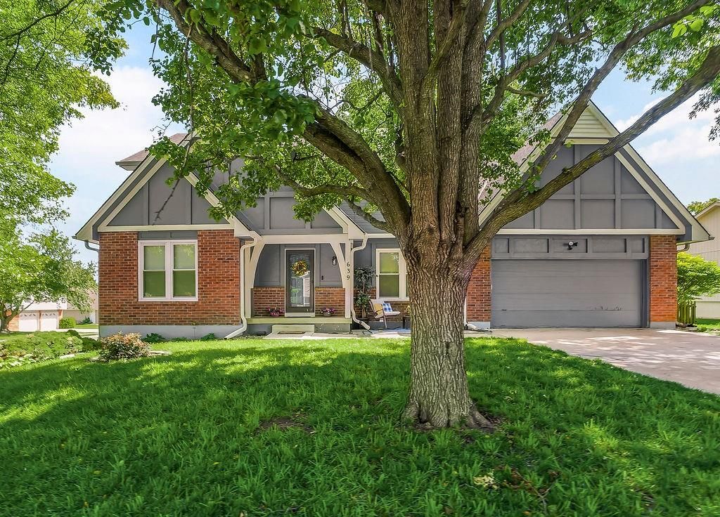639 NE Bordner Drive, Lee's Summit, MO 64086
