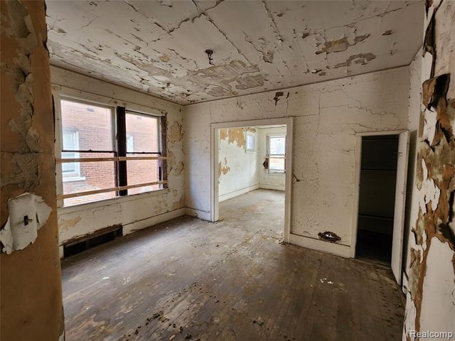 9611 Otsego Street, Detroit, MI 48204