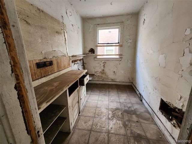 9611 Otsego Street, Detroit, MI 48204