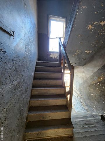 9611 Otsego Street, Detroit, MI 48204