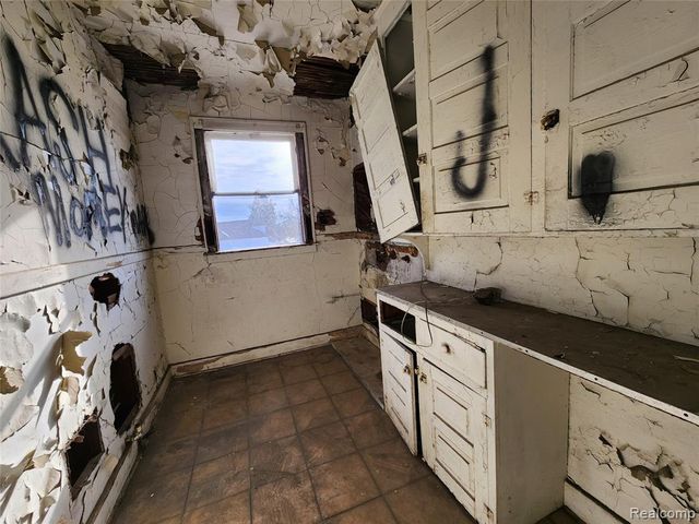 9611 Otsego Street, Detroit, MI 48204