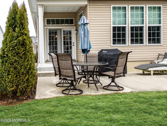 73 Ambermist Way, Forked River, NJ 08731