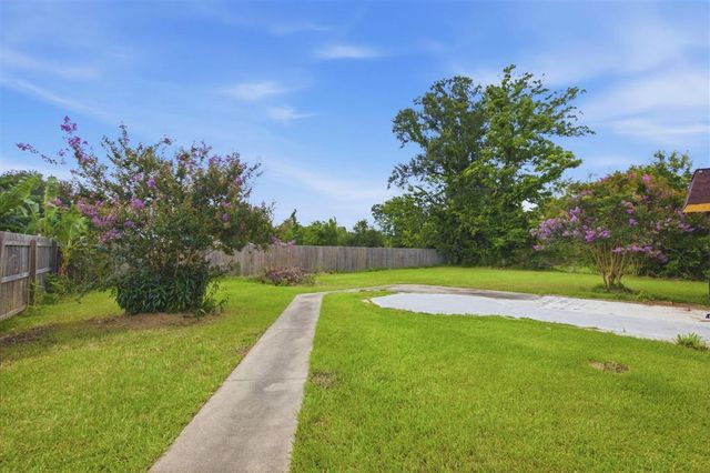 404 Julius St Street, Lake Charles, LA 70605