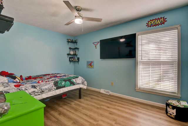 3409 S Rogers Avenue, Springfield, MO 65804