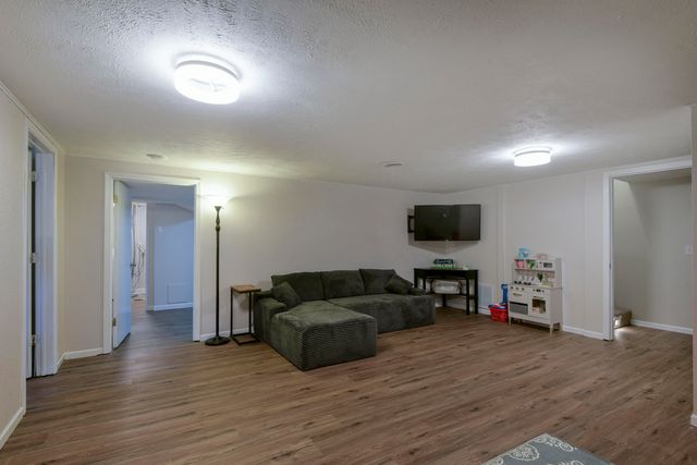 3409 S Rogers Avenue, Springfield, MO 65804