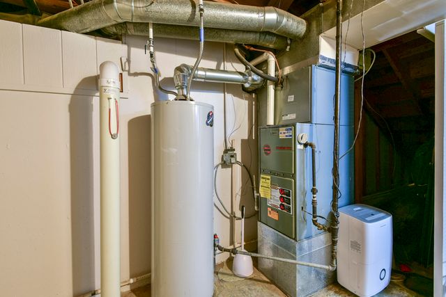 3409 S Rogers Avenue, Springfield, MO 65804