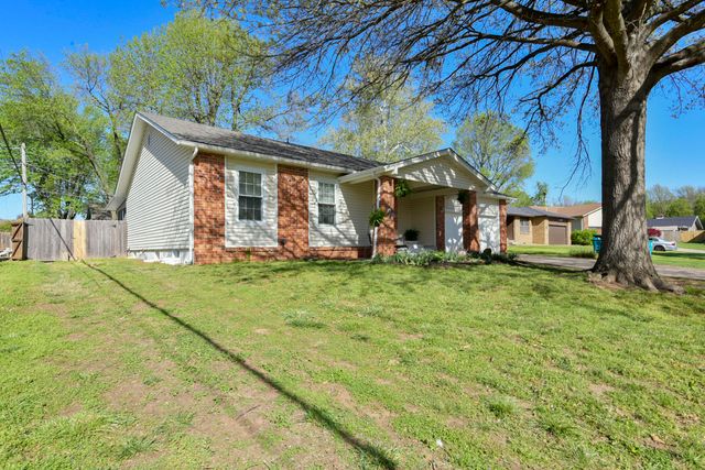 3409 S Rogers Avenue, Springfield, MO 65804