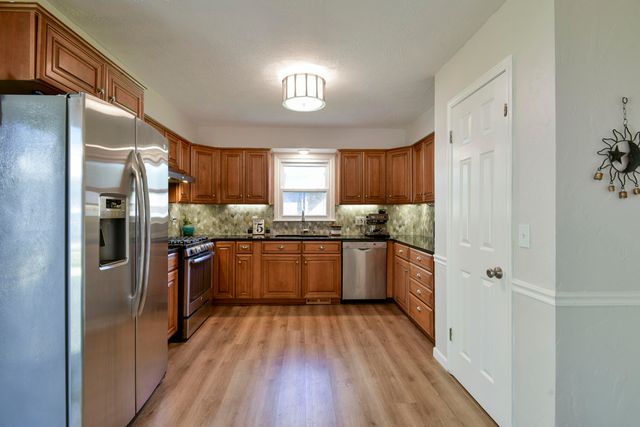 3409 S Rogers Avenue, Springfield, MO 65804