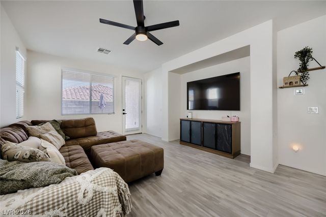 6254 Majestic Hills Avenue, Las Vegas, NV 89141
